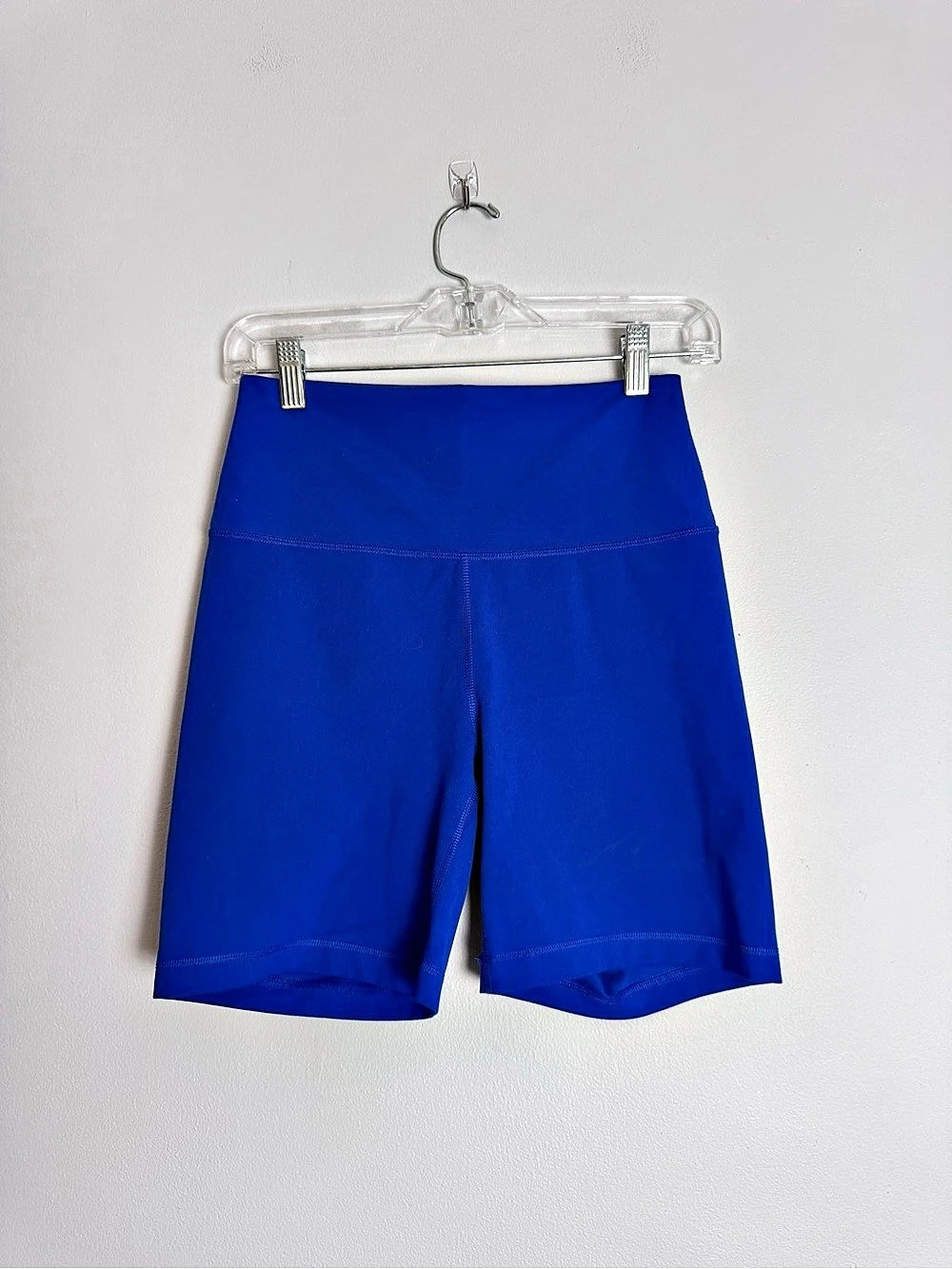 YOGALICIOUS Lux Everyday 7" Short Athletic Shorts in Blue Size L Like New